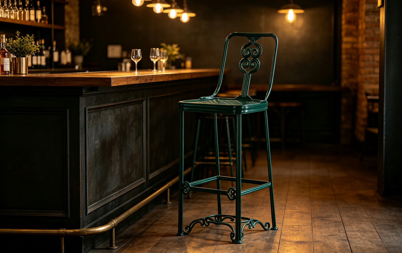 Outdoor Bar & Counter Stools | Custom Weatherproof Outdoor Bar & Counter Height Stools