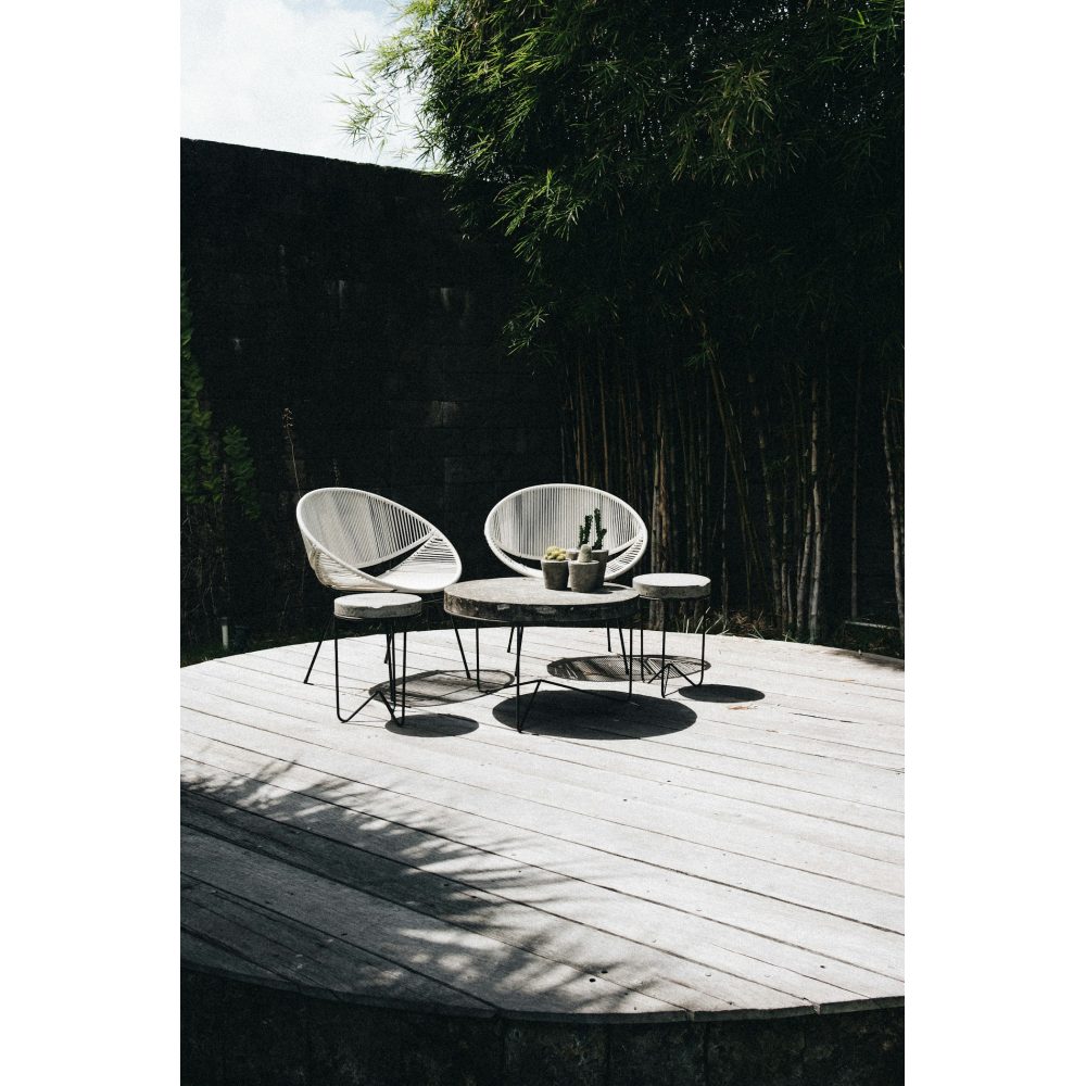 Sling dining set outdoors