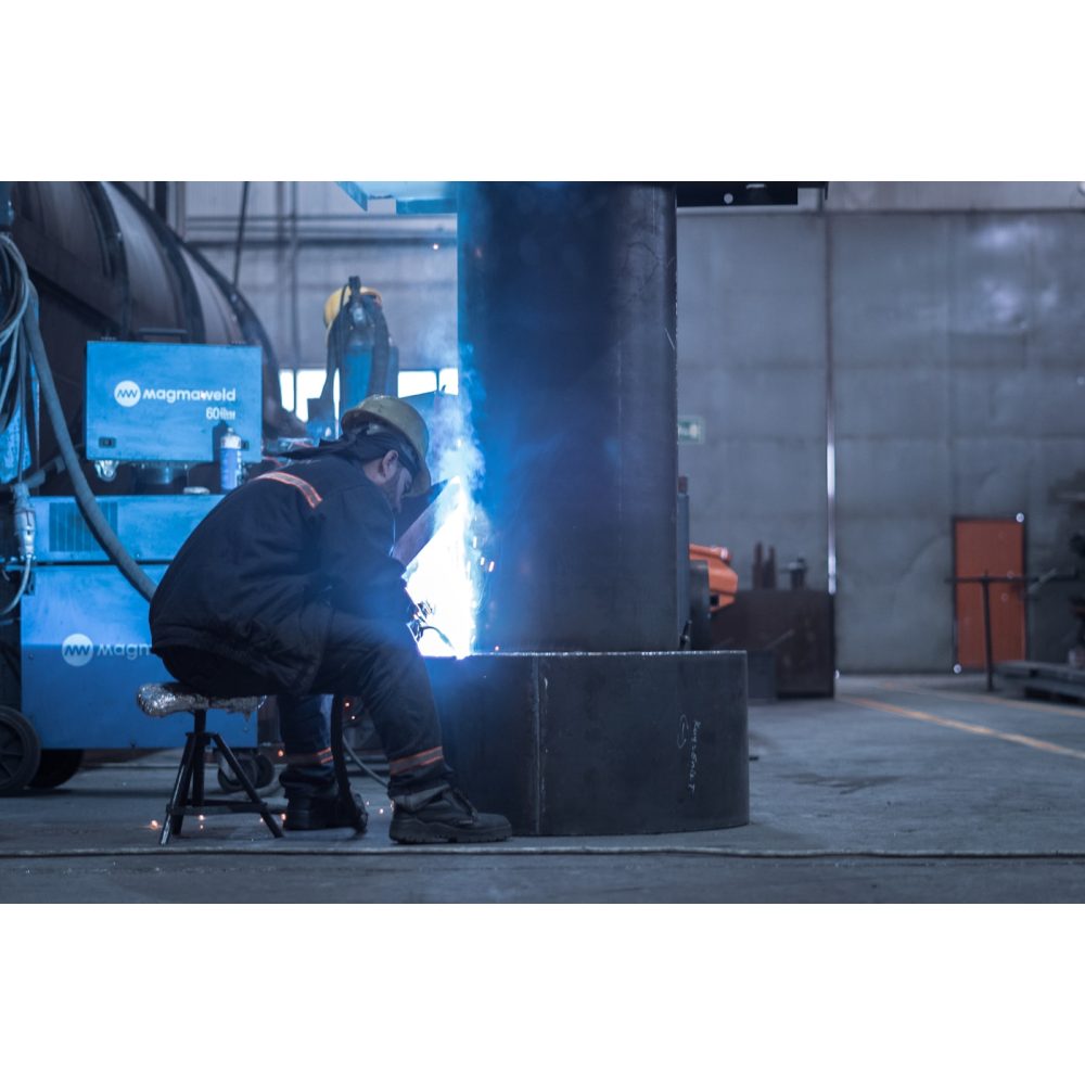 Precision desktop welding machine